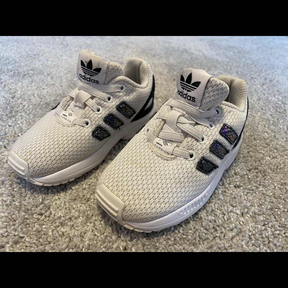 Toddler adidas size 8